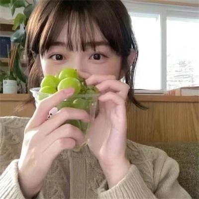 男孩超级白